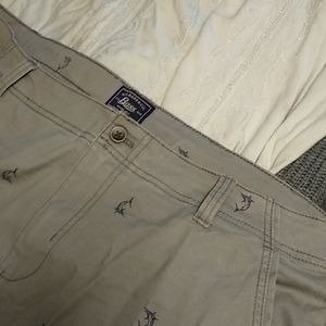 Bass & Co. Cargo shorts. Men's size 40x